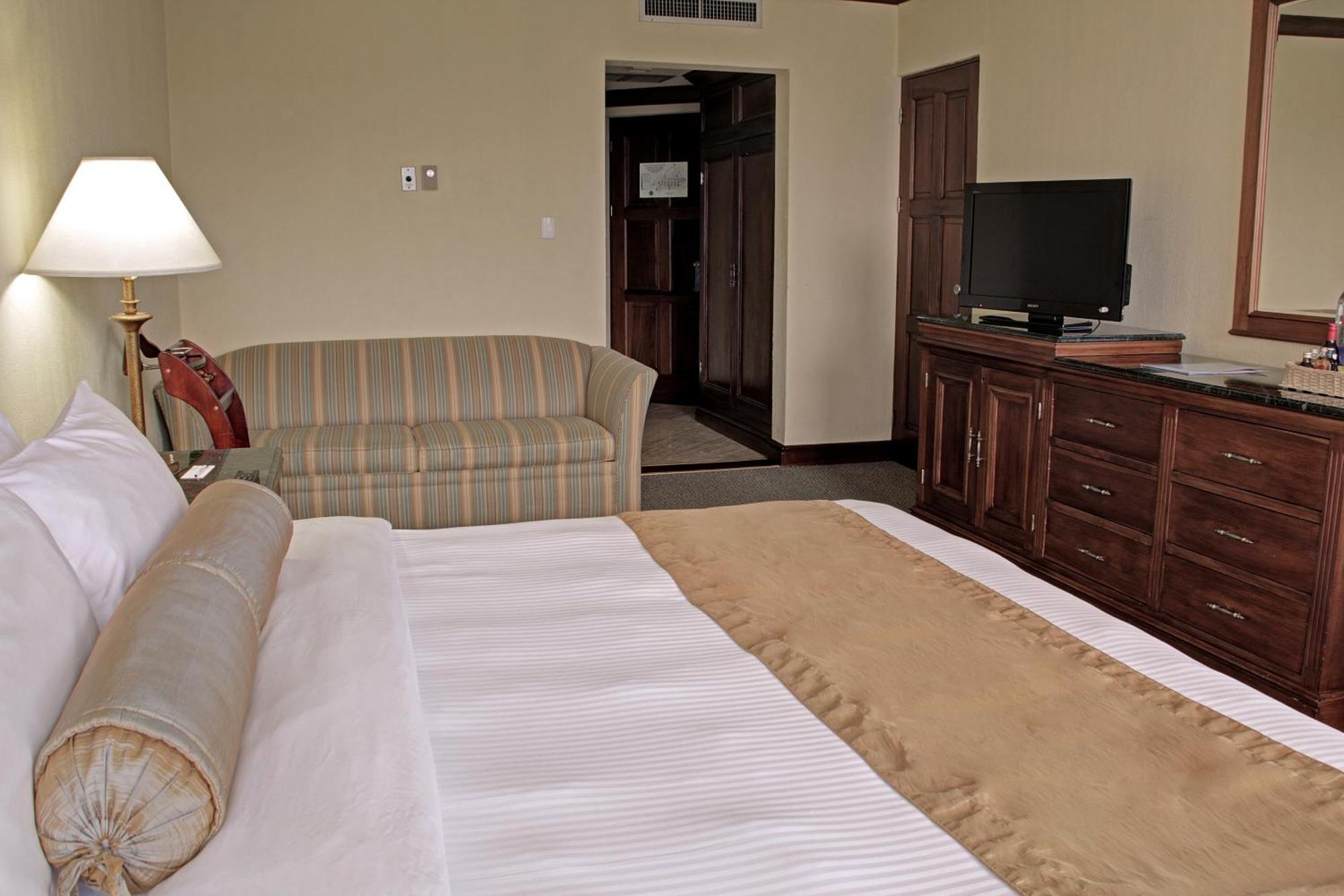 Wyndham San Jose Herradura מראה חיצוני תמונה A room at the hotel